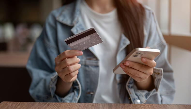 En Kolay Kredi Kartı Veren Bankalar 2025 | Sicili Bozuk Olanlara
