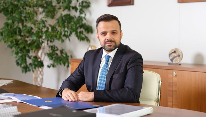 Turkcell, yılın ikinci çeyreğinde güçlü büyümesini sürdürdü