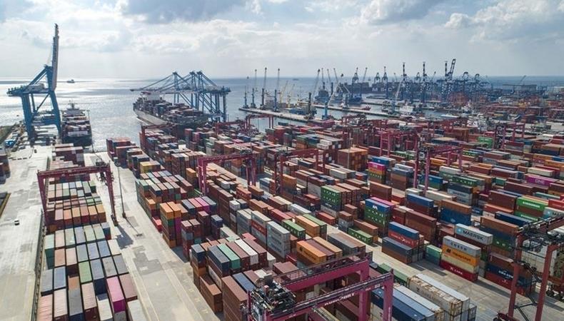 8 ayda 32 ilin ihracatı 1 milyar doların üzerine çıktı