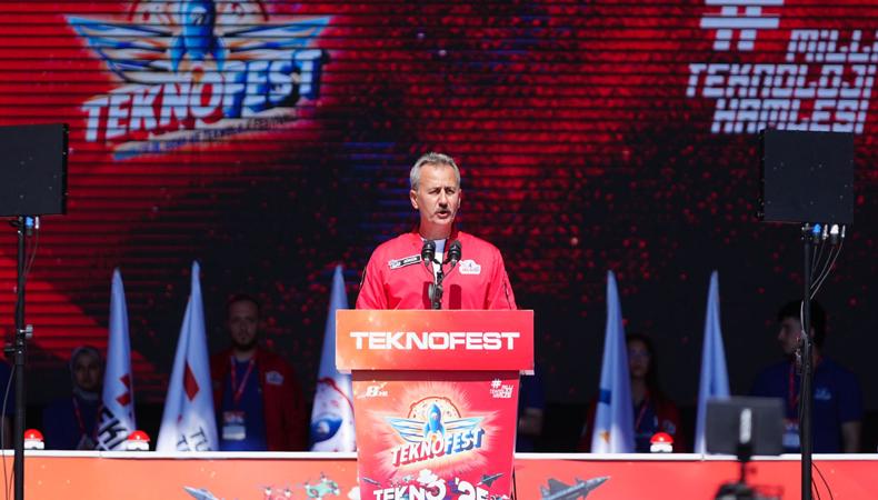 "Teknoloji üreten gençlik, güçlü Türkiye'mizin en sağlam teminatı olacak"
