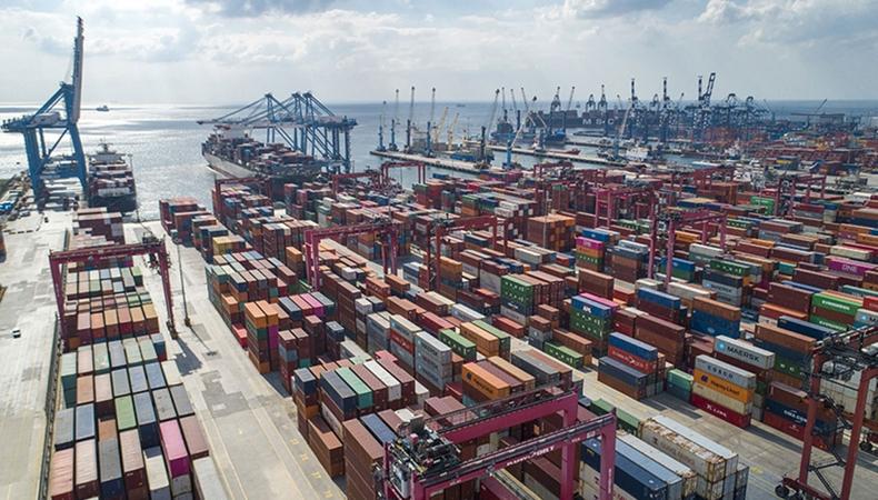 Limanlarda elleçlenen konteyner ve yük miktarında artış