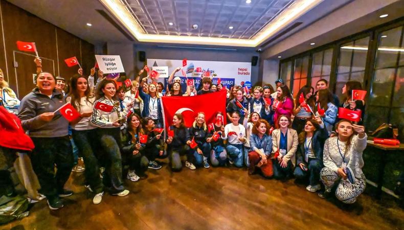 Deniz Kızı Kadın Yelken Kupası'nın 10. yılı büyük bir coşkuyla kutlandı