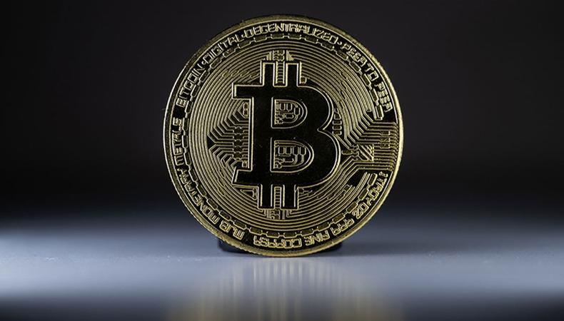 Bitcoin, nisan ayından bu yana en düşük seviyesinde