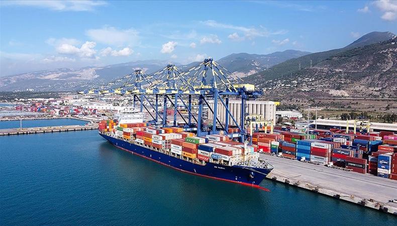 İhracatın yarısından fazlası gemilerle yapıldı