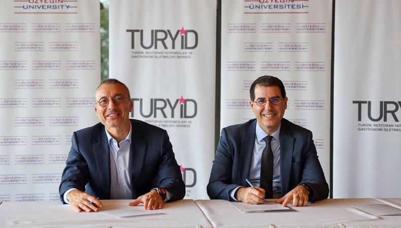 TURYİD ve Özyeğin Üniversitesi yönetici adayları yetiştirmek için güç birliği yaptı