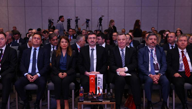 Portföy yönetimi sektörünün aktif büyüklüğünde dikkat çeken artış