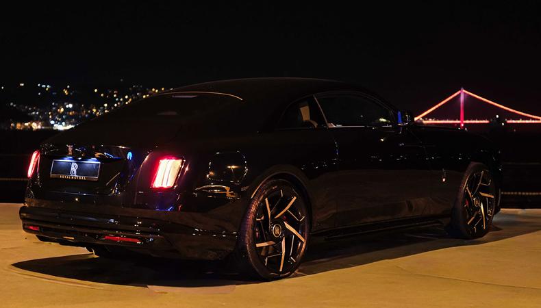 Rolls-Royce Black Badge Spectre, Türkiye sahnesinde