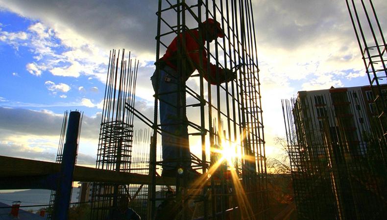 İnşaat sektörünün 2026'da ivme kazanması bekleniyor