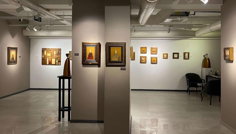 'Zamanı Saklayan Resimler' sergisi açıldı