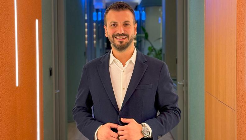 Mikro ihracatta bayrağı genç kadınlar taşıyor