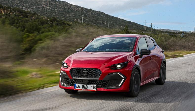 Yeni Clio'nun satış fiyatı belli oldu