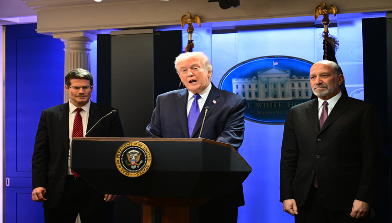 Trump, mahkemenin vergi kararına tepkili: Yeni kararını duyurdu