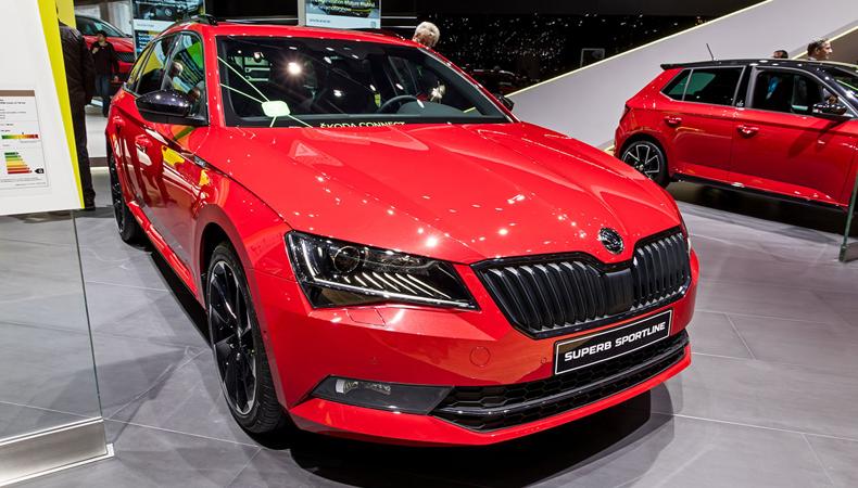 Skoda Superb'nin yeni modeli Türkiye'de satışta: Fiyatı açıklandı