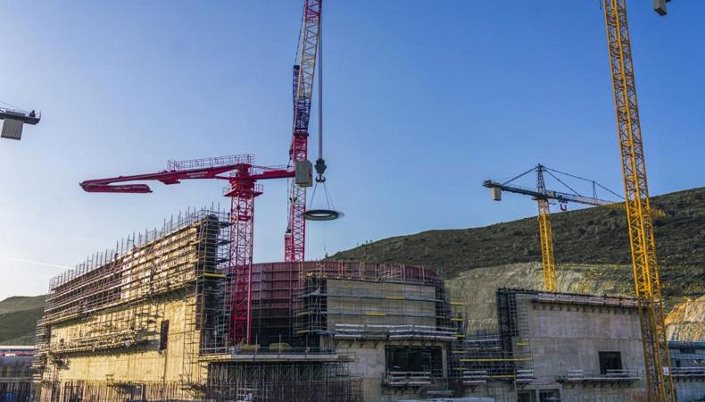 Akkuyu'da kritik bölüm monte edildi