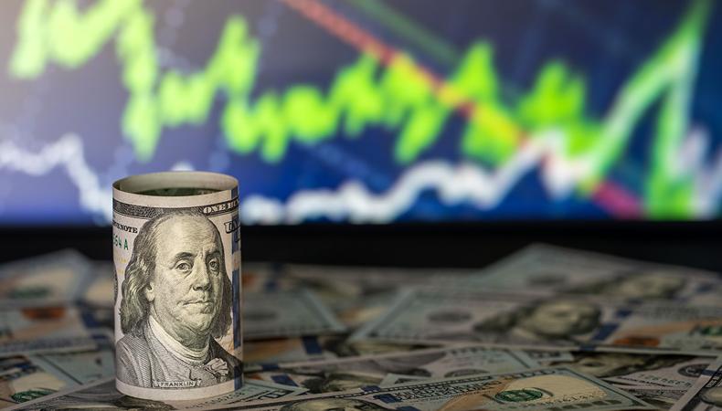 Dolar 4 ay sonra kritik eşiği aştı: Uzman isimden 'ralli' yorumu