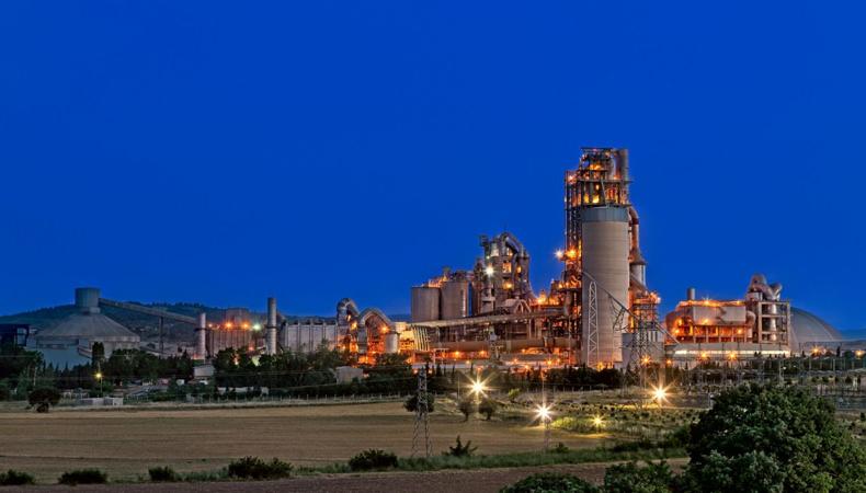 Sabancı Holding duyurdu: Akçansa'daki payını satıyor