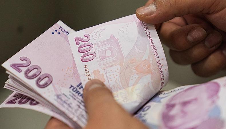 Emekli bayram ikramiyesi ve maaş ödeme tarihleri belli oldu