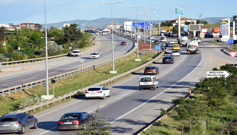 Kilit kavşak: Gözler 43 ilin geçiş noktasında