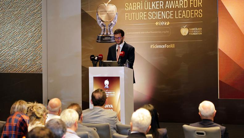 Sabri Ülker Geleceğin Bilim Lideri Ödülü başvuruları başladı