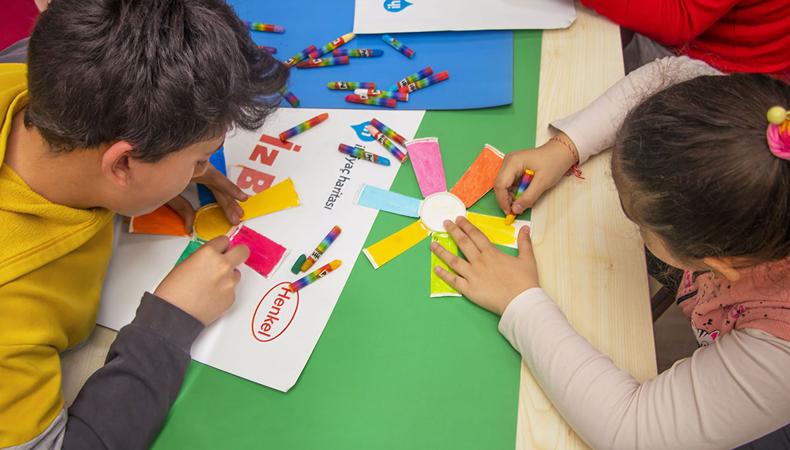'İz Bırak Projesi' İzmirli çocuklarla buluştu