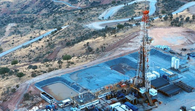 Bakan Bayraktar duyurdu: Türkiye'nin petrol üretim üssünde yeni rekor