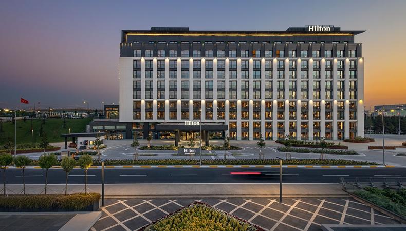 Türkiye'deki 100. otelini açtı
