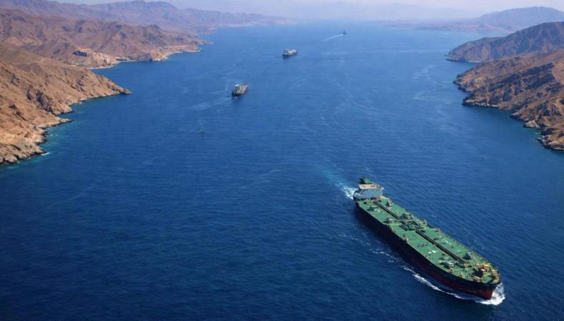Hürmüz Boğazı'nda tanker trafiğinde tarihi düşüş