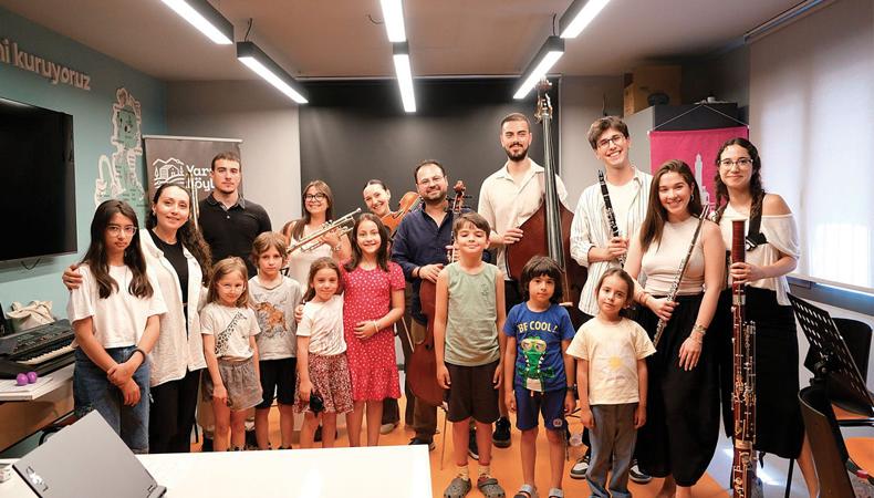'Çağdaş Sanat ve Küratörlük' seminer programı 8. yılında