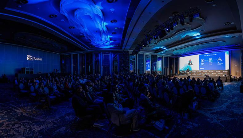 New HR Summit 2026 Türkiye'nin insan kaynakları ekosistemini bir araya getirdi