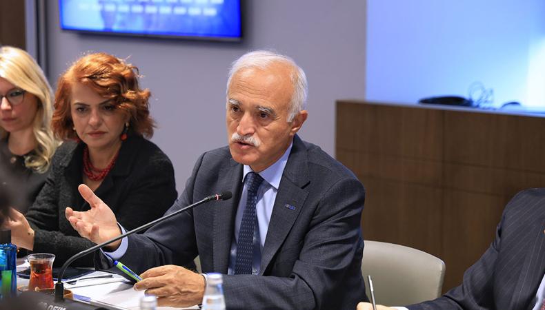 Küresel ticarette rotalar değişiyor: "Türkiye merkezde olmalı"