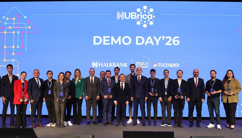 Halkbank HUBrica Demo Day'de 10 girişim  yatırımcılarla buluştu